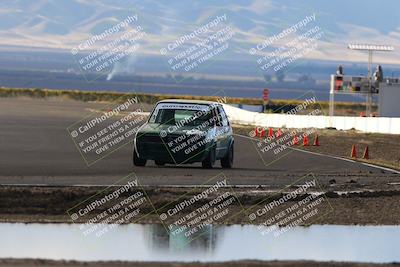 media/Nov-16-2025-CalClub SCCA (Sun) [[2975c16dfc]]/Group 6/Turn 1/